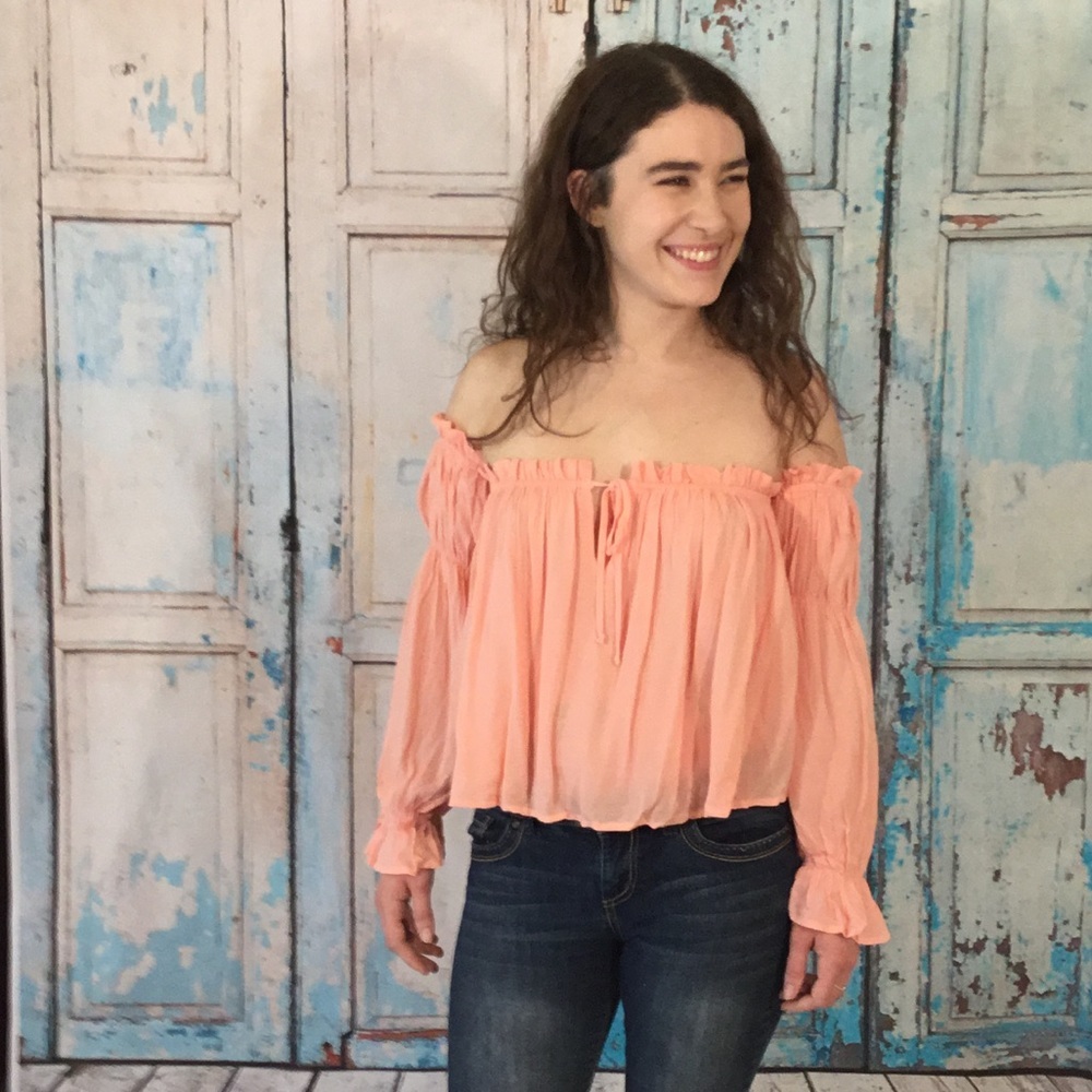 Pink Off the Shoulder Top Size Large - Picture 3 of 4